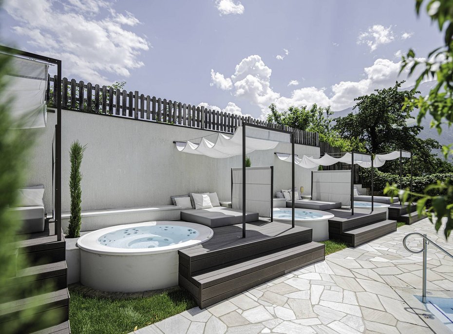 Luxuriöses Wellnesshotel mit Pools nahe Meran, Naturns Luxuriöses Wellnesshotel mit Pools nahe Meran, Naturns