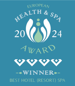 Ein Logo der European Health & Spa Award 2024 mit der Aufschrift „Winner“ und „Best Hotel (Resort) Spa“.