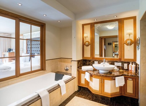 360° Tour und Ausstattung im 5* Wellnesshotel Südtirol