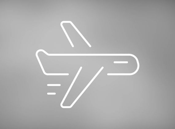 Ein weißes Flugzeug-Symbol auf grauem Hintergrund steht für Anreise und Lage.